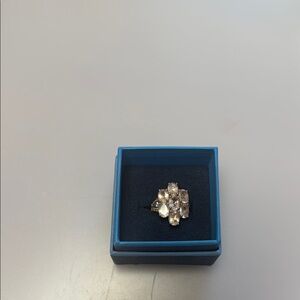 Elegant Silver Cluster Ring